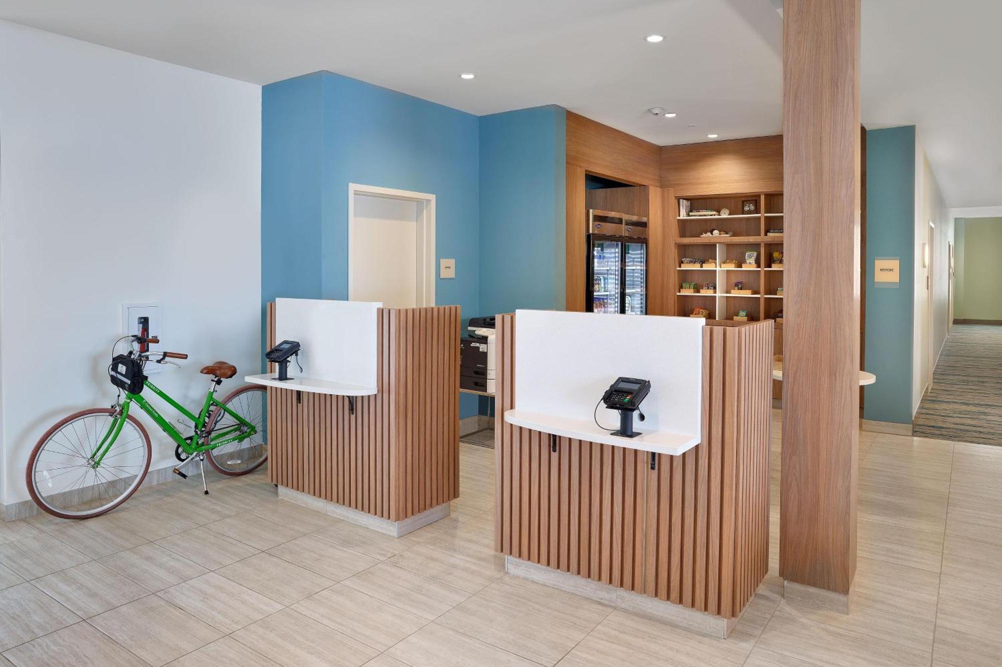 Отель Element Edmonton West Экстерьер фото