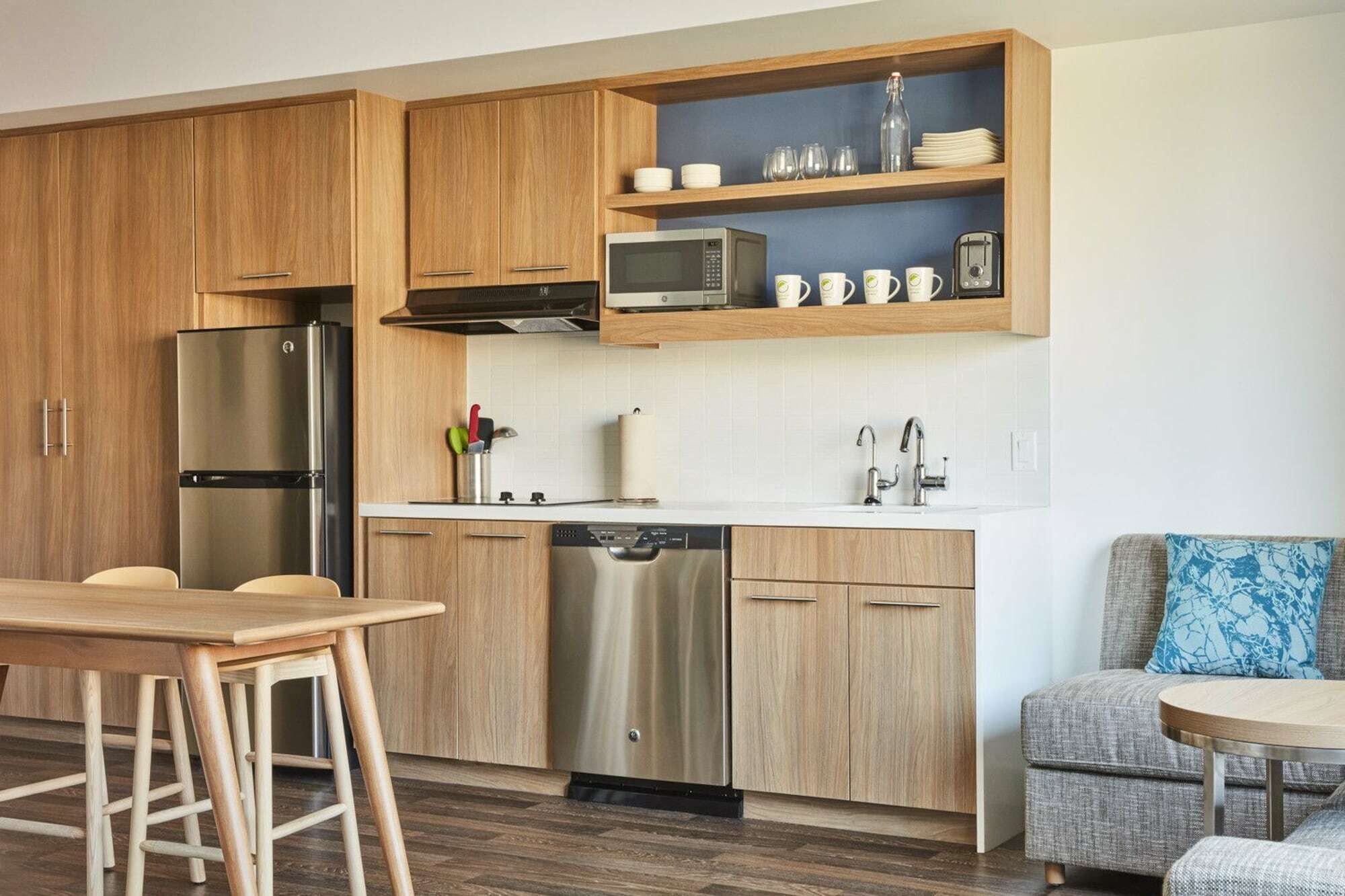 Отель Element Edmonton West Экстерьер фото